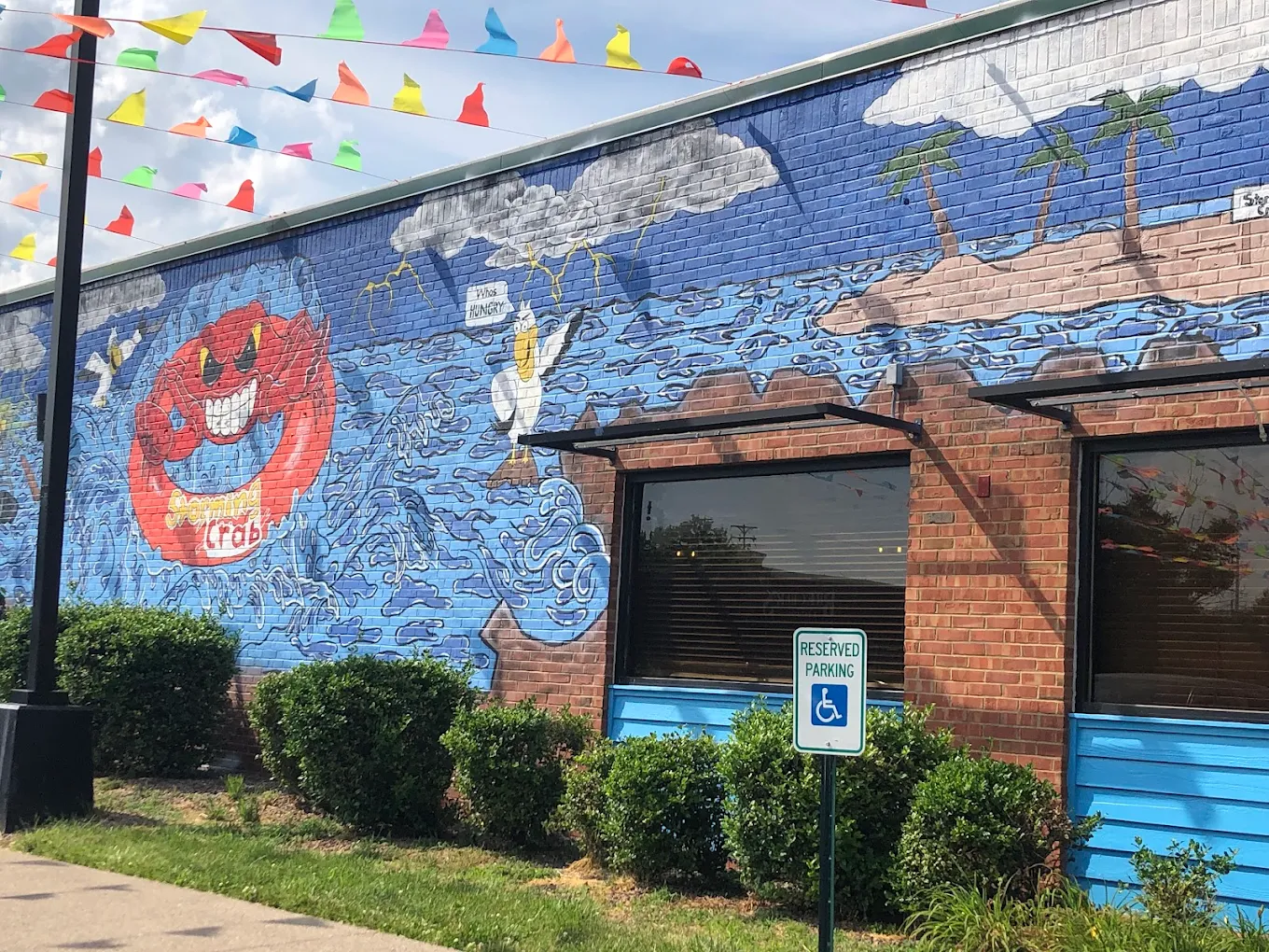 Storming Crab Lexington side view
